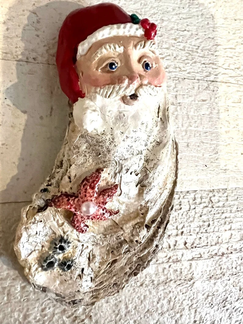 Nautical Santa with berries on an oyster shell, photo 8