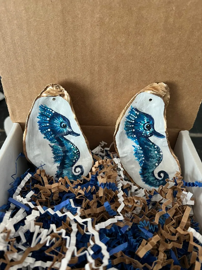 Set of (2) hand painted seahorse napkin rings, photo 3