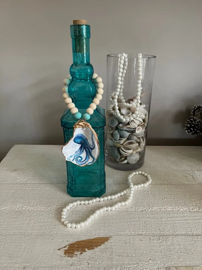 Hand Painted Octopus Shell Wine/bottle Jewelry, photo 4