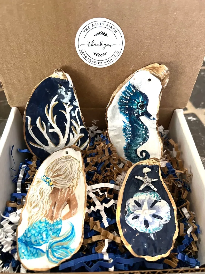 Set of (4) hand painted napkin rings