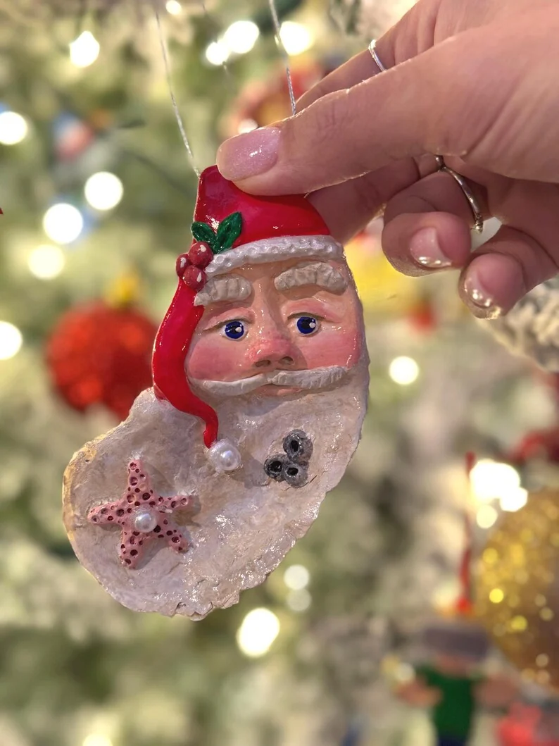 Nautical Santa with berries on an oyster shell, photo 2